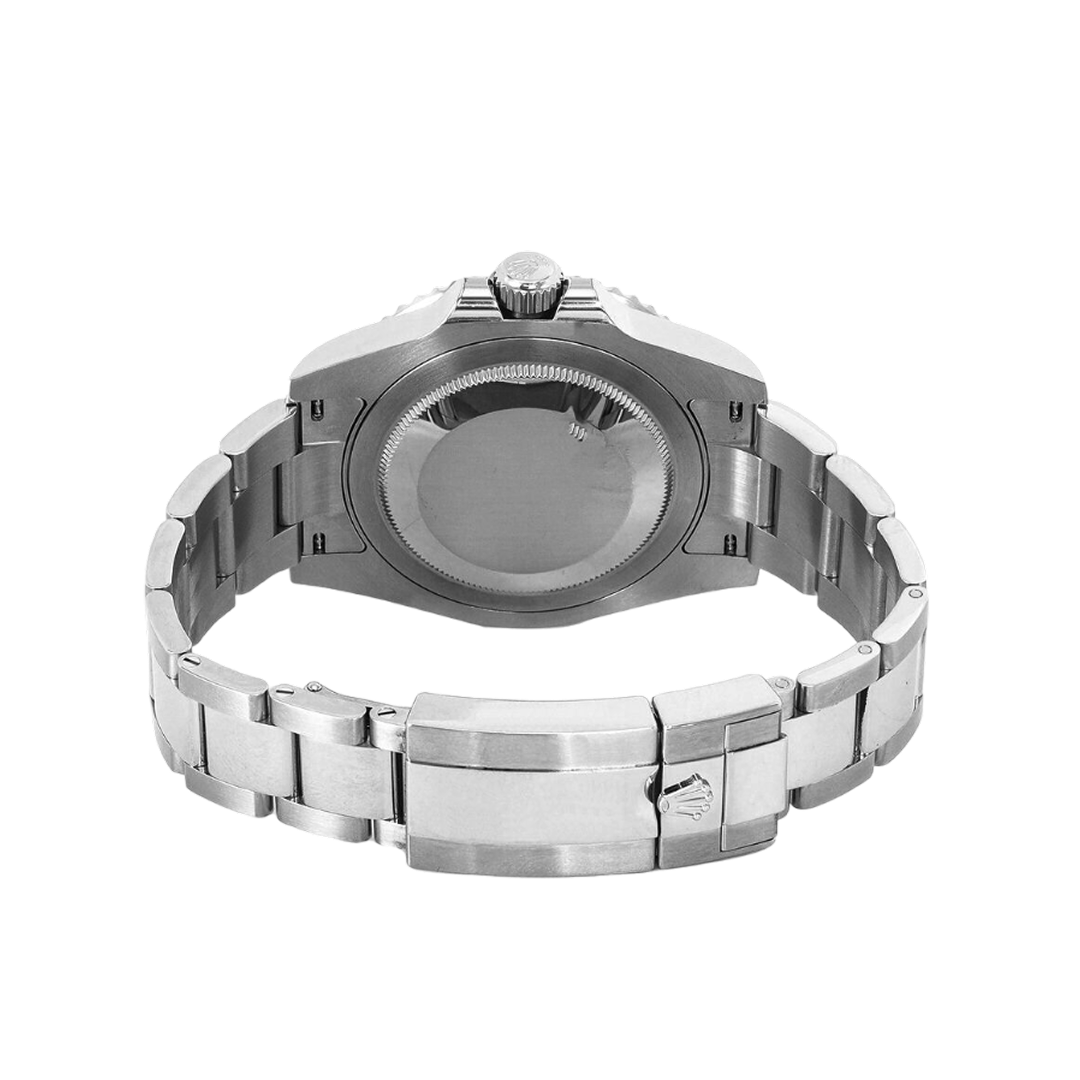 Achteraanzicht van een Rolex GMT-Master II 126720VTNR, groene en zwarte bezel, Oystersteel armband, luxe horloge, Zwitserse precisie.