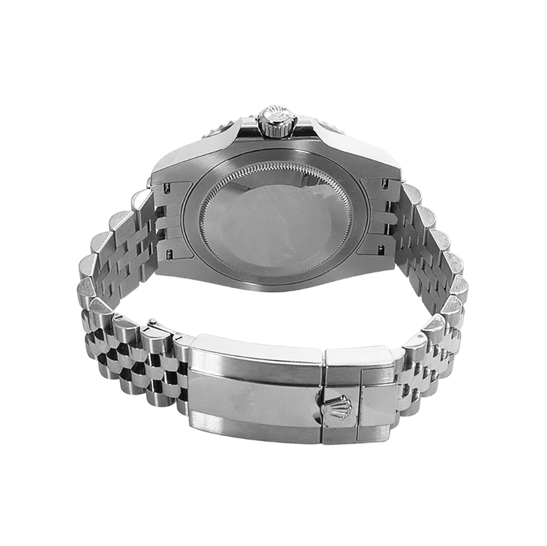 Achteraanzicht van een Rolex GMT-Master II 126720VTNR, groene en zwarte bezel, Oystersteel armband, luxe horloge, Zwitserse precisie.