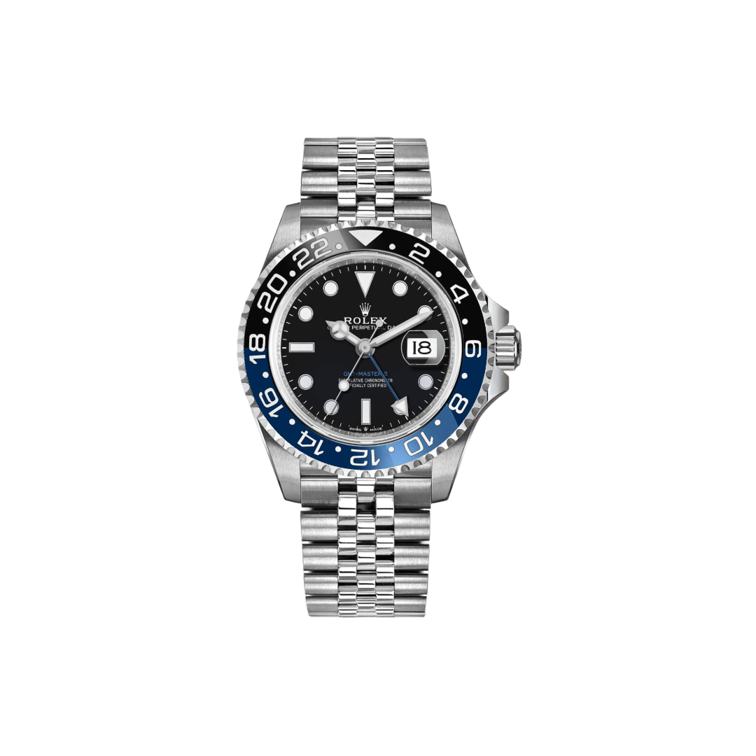 Vooraanzicht van een Rolex GMT-Master II 126710BLNR, ook bekend als de "Batman", met een zwart-blauwe cerachrom bezel, Oystersteel kast en Jubilee armband. Luxe horloge, iconisch design.